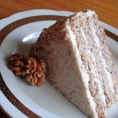 Walnut Cake - Hungarian Walnut Torte Recipe, Bananas Dessert, Recipes Russian, Hungarian Chicken, Russian Foods, Curd Cheese, Hungarian Cake, Hungarian Desserts, Chicken Stuffing