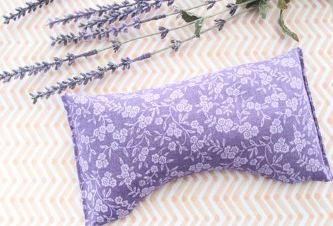 Bernina 830, Donut Pillow, Lavender Eye Pillows, Monthly Crafts, Eye Pillow, Diy Mothers Day Gifts, Eye Pillows, Mother's Day Diy, Diy Pillows