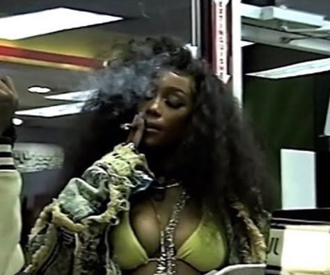 Sza Singer, 2010s Aesthetic, Rap Aesthetic, Grunge Style, Doja Cat, Pretty Selfies, Black Is Beautiful, Gatsby, Kylie Jenner