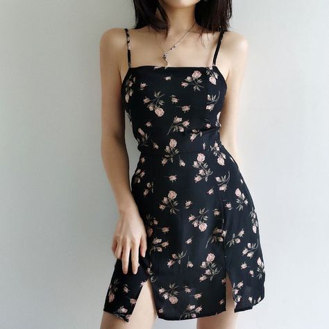 Camisole Dress, Korean Girl Fashion, Ulzzang Fashion, Bad Girl, Cute Casual Outfits, My Closet, Pretty Dresses, Pretty Outfits, Fashion Inspo Outfits