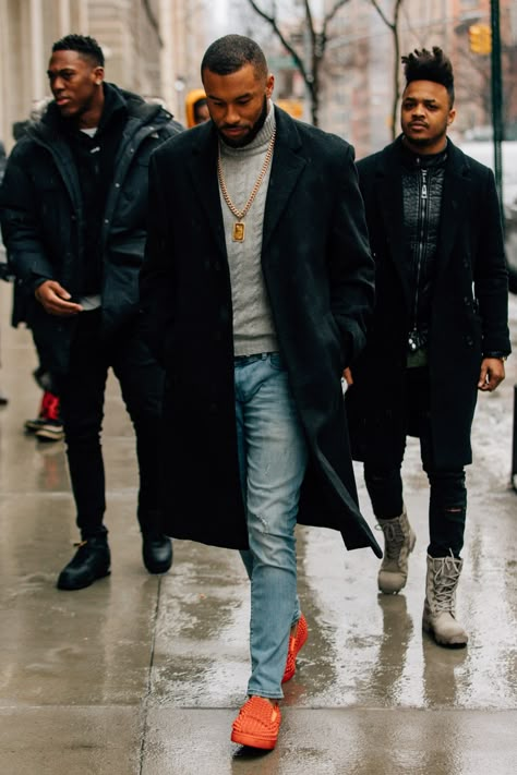 The Best Street Style from New York Fashion Week: Men's Nyc Mens Fashion, Fashion Week Nyc, New York Winter Outfit, Winter Outfits Street Style, New York Fashion Week Men, Outfits New York, New York Outfit, Nyc Fashion Week, New York Outfits