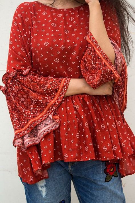 Indo western Bandhani Top On Jeans, Ladies Tops Fashion Indian, Indo Western Tops For Jeans, Western Tunic Designs, Indo Western Tops, Western Tops For Women, Stylish Tunic Tops, Cotton Tops Designs, Short Frocks