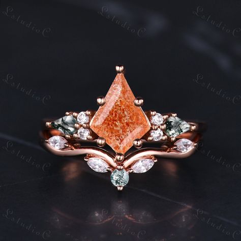 Sunstone Engagement Ring, Moss Agate Engagement Ring, Agate Engagement Ring, Moss Agate Ring, Orange Stone, Woodland Wedding, Agate Ring, Stone Engagement Rings, Royal Jewelry