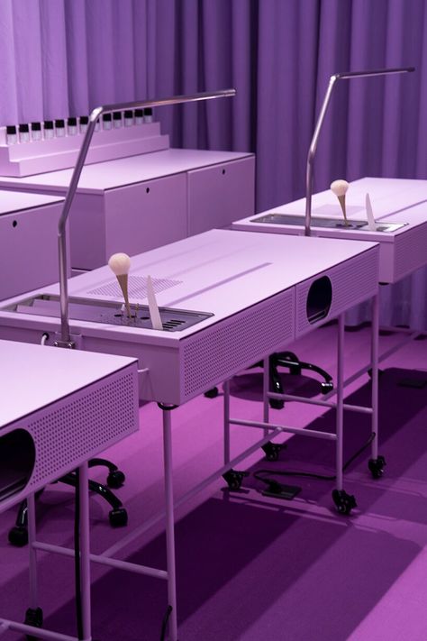 vibrant purple tones by 0321 studio celebrate girl empowerment in chinese nail salon Modern Nail Salon, Luxury Nail Salon, Luxury Vibes, Nail Salon Interior, Tiny Office, Purple Palette, Dream Salon, Timber Architecture, Nail Salon Design