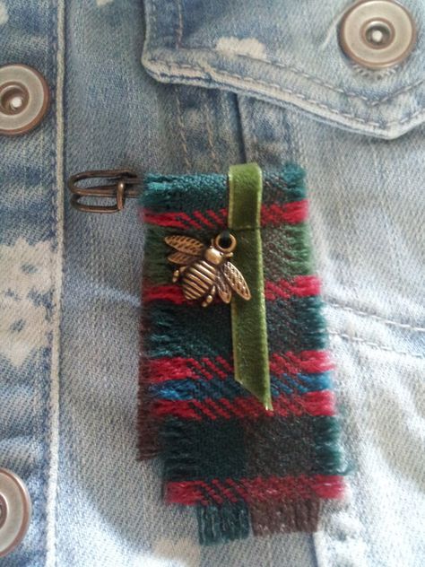 Kilt Pin Brooches, Kilt Pins, Fabric Brooch, Tartan Kilt, Kilt Pin, Fiber Jewelry, John Muir, Bee Charms, Textile Jewelry