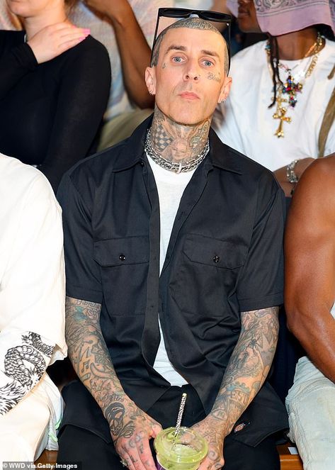 Travis Barker helps son Landon Barker, 20, as he walks runway at Nahmias vogue present forward of Machine Gun Kelly efficiency Check more at https://dailynewsfeeds.com/travis-barker-helps-son-landon-barker-20-as-he-walks-runway-at-nahmias-vogue-present-forward-of-machine-gun-kelly-efficiency/ Travis Barker Outfit, Kourtney Kardashian Husband, 90s Girl Fashion, Shanna Moakler, Landon Barker, Singer Costumes, 90s Girl, Travis Barker, Summer 2025