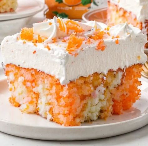 Orange Crush Poke Cake – Naomi's Recipes Orange Layer Cake Recipe, Orange Crush Cake, Fluffy White Cake, Orange Layer Cake, Low Calorie Cake, Orange Crush Soda, Sweet Party, Poke Cakes, Refreshing Desserts