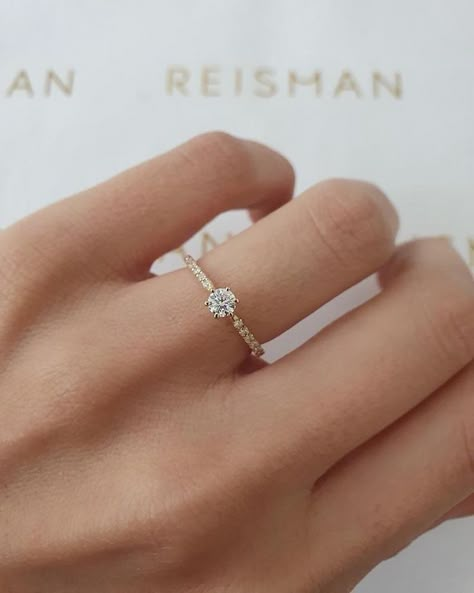 Minimal Wedding Rings, Minimal Engagement Ring, خواتم خطوبة, Small Engagement Rings, Cute Promise Rings, Couple Ring Design, Pretty Engagement Rings, Cute Engagement Rings, Future Engagement Rings