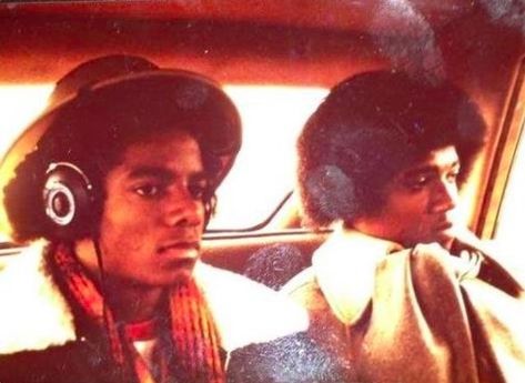 Young Michael Jackson, Jermaine Jackson, Randy Jackson, My Bubble, Michael Jackson Rare, Photos Of Michael Jackson, Michael Jackson Smile, New Pic, Joseph Jackson