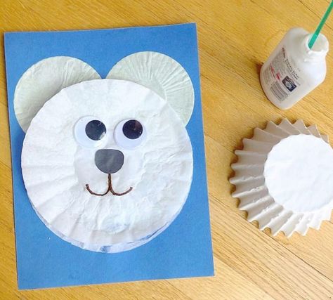 LEARN THROUGH PLAY on Instagram: “❄️COFFEE FILTER POLAR BEARS • Use your coffee filters to stack and glue to create a fluffy polar bear’s face! Layering the filters make for…” Arctic Project, Polar Bear Winter Craft, Polar Bear Cafe, Polar Bear Theme, Work Games, Easy Winter Crafts, Toddler Projects, Polar Bear Craft, Snow Crafts