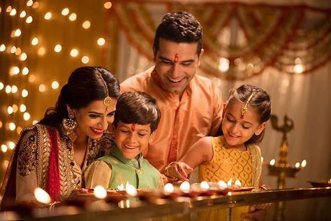 Diwali Inspiration, Diwali Photography, Marathi Bride, Diwali Pictures, Diwali Photos, Indian Family, Newborn Baby Photoshoot, Indian Photoshoot, Diwali Celebration