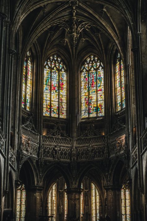 34 Photographs of Cathedral and Church Interiors That Rock | Light Stalking Gothic Architecture Interior, Church Aesthetic, Gothic Windows, Old Country Churches, Church Pictures, Gothic Cathedrals, Gothic Cathedral, Gothic Church, Church Interior