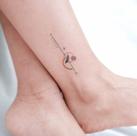 Minimalist Aesthetic Tattoo Women, Korean Tattoo Aesthetic, Korea Inspired Tattoo, Minimalist Wrist Tattoos For Women, Minimalist Japanese Tattoo, Korean Inspired Tattoos, Korean Tattoos Words, Tattoo Korean, Small Geometric Tattoo