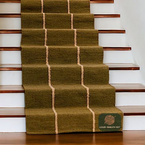 CarpetEmpire - Etsy Art Deco Stair Runner, Stair Case Runner, Entry Way Ideas With Stairs, Staircase Carpet Ideas, Stairwell Runner, Rug Runner Stairs, Jute Stair Runner, Carpet Runner On Stairs, Best Carpet For Stairs