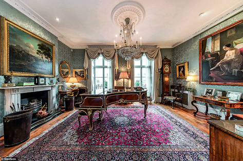 Lord Mountbatten, Hyde Park Corner, Belgravia London, Private Courtyard, Luxury Real Estate Marketing, Day Room, English Interior, Chelsea London, London Property