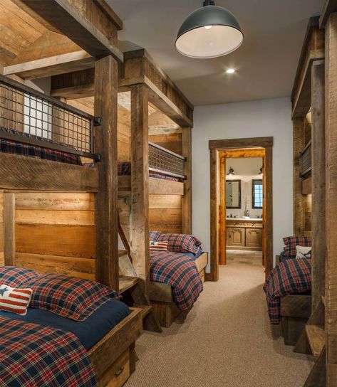 Ski House Bunk Room, Ski House Interior, Barn Home Designs, Bunk Bed Bedroom Ideas, Cabin Bunk Room, Barndominium Cabin, Bunk House Ideas, Bunk Bed Bedroom, Vermont Ski House