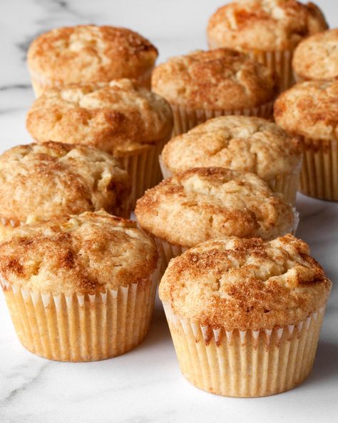 Apples Muffins, Snickerdoodle Muffins Recipe, Snickerdoodle Muffins, Apple Muffin Recipes, Apple Cinnamon Muffins, Cinnamon Muffins, Sweet Muffin, Apple Muffins, Cinnamon Recipes