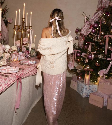 Vibe Mood, Christmas Moodboard, Girly Christmas, A Pink Christmas, Pink Christmas Decorations, Christmas Birthday Party, Sugar Plum Fairy, Pink Winter, Fairy Aesthetic