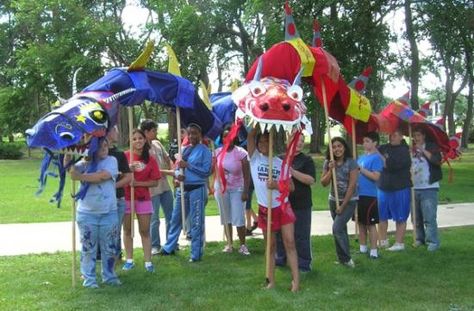 Giant Parade Puppets - Eulenspiegel Puppet Theatre Company and Owlglass Puppetry Center Asian New Year, Sea Costume, Chinese New Year Zodiac, Chinese New Year Crafts For Kids, Monster Puppet, Dragon Chino, 7th Grade Art, Puppets For Kids, Puppet Theatre