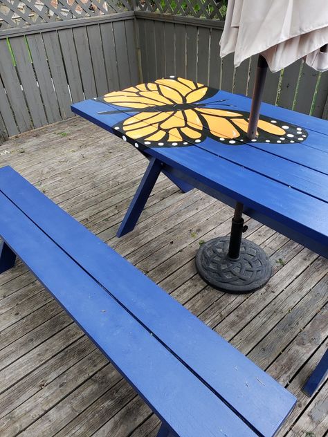 Painted Wood Bench Ideas, Painted Patio Tables Ideas, Picnic Table Paint Ideas, Painted Picnic Table Ideas, Picnic Table Painting Ideas, Painted Garden Table, Painted Picnic Table, Butterfly Picnic, Painted Picnic Tables