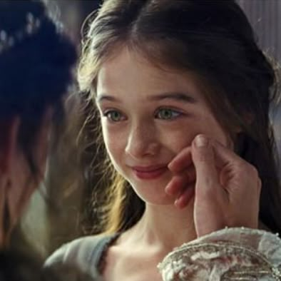 Raffey Cassidy, Snow White And The Huntsman, The Huntsman, On Fire, Snow White, The Story, Mirror, White