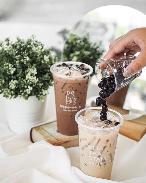 Milktea Aesthetic Photography, Food Photography Fruit, Bubble Tea Menu, Idea Photoshoot, Monster Ice Cream, Tea Restaurant, Bubble Tea Shop, Coffee Shop Interior Design, Tea Cafe