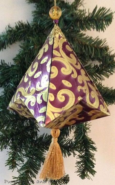 German Bell Christmas Ornament - How To | Hometalk Metallic Wrapping Paper, Christmas Crafty, Mercury Glass Christmas Ornaments, Pretty Crafts, Weekend Crafts, Instruções Origami, Folded Paper, Diy Tassel, Christmas Bell