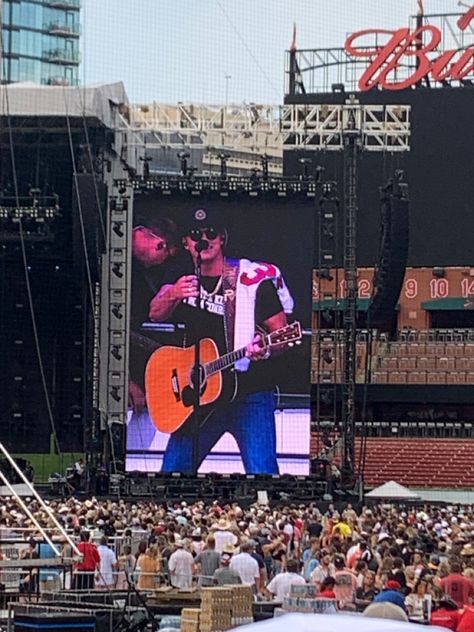 Parker Mccollum Concert, Parker Mccollum, Country Music Artists, Man Alive, Country Music, Music Artists, Gold Chain, Cowboy, Concert