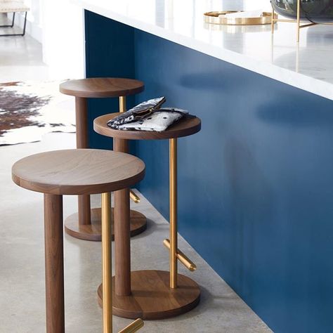 DWR Spot Stool. @hermanmiller @menuworld @skultuna1607 @michaelanastassiades @gamfratesi @studiotheresarand Modern Home Decor Kitchen, Kursi Bar, Michael Anastassiades, Kitchen Counter Stools, Dining Stools, Design Del Prodotto, Stool Design, Creative Furniture, Bar Chair