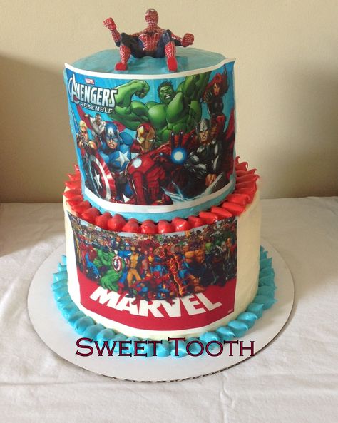 Simple 2 tier Super Hero Cake, with edible images and a Spiderman action figure. #superherocake #superman #avengers #marvel Super Hero Cake, Hero Cake, Spiderman Action Figure, Superhero Cake, Edible Images, Birthday Food, Superhero Birthday, Super Hero, Birthday Cakes