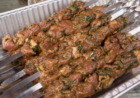 Mishkaki Recipe, Sudanese Food, East Indian Food, Kenyan Food, African Recipes Nigerian Food, Beef Ribs Recipe, Beef Kebabs, Middle Eastern Food, Beef Steak Recipes