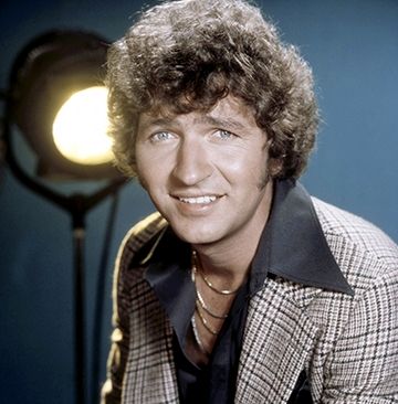 Mac Davis ~ January 21, 1942 – September 29, 2020 Mrs Davis Tv Show, Delna Davis Photos Hd, Ben Haggard, Betty Davis Singer, Mac Davis, Brian Hyland, Davis And Elkins College, Lynn Anderson, Don Williams