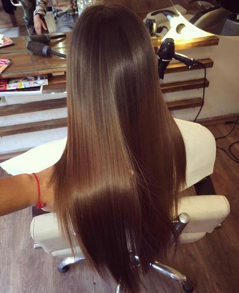 Lebanon Girls, Silky Shiny Hair, Glossy Hair, Hair Healthy, Dubai Fashion, Long Straight Hair, Hair Inspiration Color, Beautiful Long Hair, Silky Hair