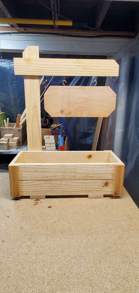 Super Easy Wood Projects, Outdoor Wood Crafts Diy, Diy Wooden Flower Pots, Stuff To Make Out Of Wood, Scrap Pressure Treated Wood Projects, Furniture Building Plans, Diy Wooden Flower Boxes, Easy Things To Build With Wood, 2x6 Scrap Wood Projects