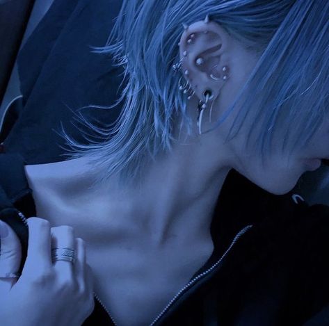 Vkei Piercing, Vkei Piercings, Vkei Hair, Grunge Piercings, Tayler Derden, Emo Piercings, Cool Piercings, Hair Reference, Body Inspiration