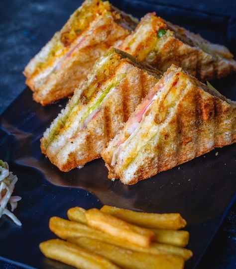 IN FRAME VEG CLUB SANDWICH FORK IT CAFE DRIVE IN CAFE 🍔🍕🌭🥪🌮 CALL US : 7000351855 / 07314988837 #indorefood #indoreblogger #indore #indori #food #foodporn #yummy #forkit #forkitcafe #forkithard #indore Club Sandwich Photography, Sandwich Plating Ideas, Veg Club Sandwich, Fast Food Photography, Sandwich Aesthetic, Baked Salmon And Asparagus, Food Shoot, Processor Recipes, Food Truck Menu