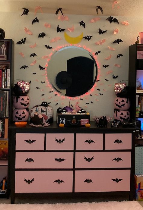 Pink Goth Room, Halloween Themed Bedroom, Pastel Goth Room, Paper Bats, Pastel Goth Decor, Goth Room, Goth Bedroom, Gothic Room, Gothic Bedroom