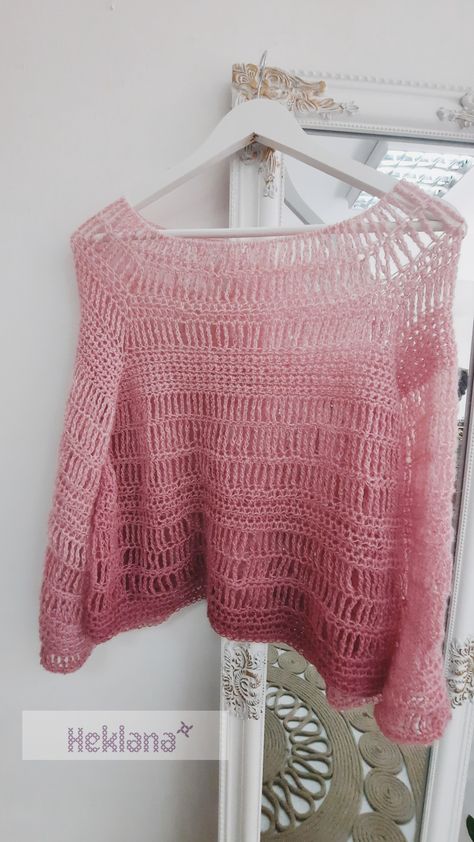 Ombre Crochet Top, Unique Tops, Ombre Top, Ombre Fashion, Unique Top, Handmade Fashion, Crochet Ideas, Suits You, Lace Shorts