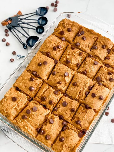 Pumpkin Chocolate Chip Bars, Sugar Free Yellow Cake, Easy Pumpkin Bars, Weight Watchers Pumpkin, Pound Dropper, Protein Pancake Mix, Chocolate Chip Bars, Kodiak Cakes, Sugar Free Chocolate Chips