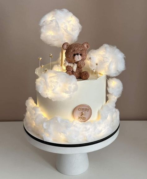 Cake Designs For Kids, Cloud Cake, Idee Babyshower, Christmas Holiday Cake, Baby Shower Deco, Baby Shower Theme Decorations, Cool Cake Designs, Mini Tortillas, Creative Birthday Cakes