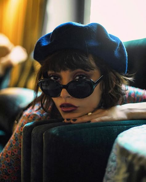 S T Y L E Baret Outfit, Taylor Lashae, Look Retro, Paris Mode, Manx, Foto Poses, French Girl, Mode Inspiration, Photography Inspo