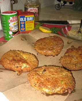 Crappie Fish Cakes, Crappie Patties, Crappie Recipes, Crappie Fish Recipes, Crappie Recipe, Fish Patties, Fish Cakes Recipe, Octopus Recipes, Crab Cake Recipes