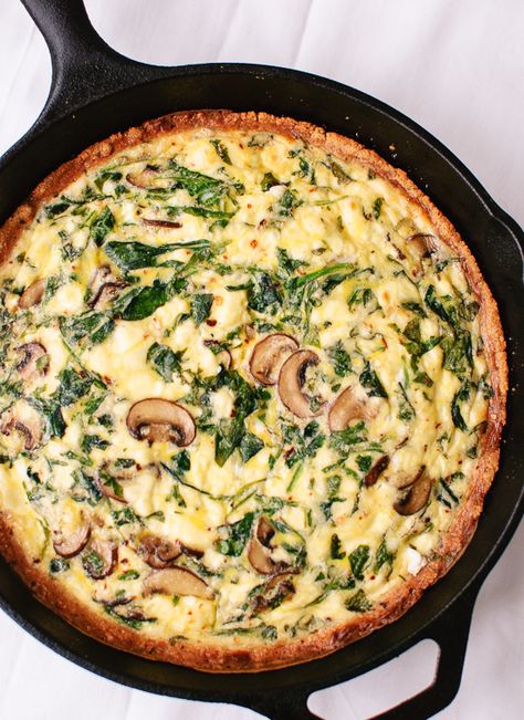 Arugula Cremini Quiche with Gluten-Free Almond Meal Crust - Cookie and Kate Gluten Free Quiche, Goat Cheese Quiche, Overnight Oat, Almond Meal, Diet Vegetarian, Quiche Recipes, Make Ahead Breakfast, Vegetarian Recipes Dinner, Cast Iron Skillet