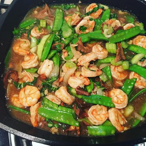 Shrimp And Snow Peas Recipe, Chinese Prawns, Stir Fried Shrimp, Chicken Broth Rice, Broth Rice, Snow Peas Recipe, Gemelli Pasta, Fried Prawns, Prawn Stir Fry