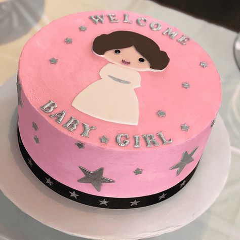 Princess Leia Cake Design Images (Princess Leia Birthday Cake Ideas) Princess Leia Cupcakes, Princess Leia Birthday, Princess Leia Cake, Star Wars Baby Shower, Marvel Cake, Baker Cake, Cake Designs Images, Moms Birthday, Animal Cakes