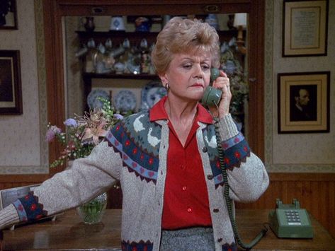 Jessica Fletcher, Cabot Cove, Tv Outfits, Angela Lansbury, Blue And White Porcelain, Simple Blouse, Tv Quotes, Cozy Mysteries, In Kitchen