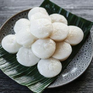 Puto Calasiao - Ang Sarap Pinoy Bread, Kawaling Pinoy, Sticky Rice Cake, Ghee Recipe, Steamed Rice Cake, Yam Or Sweet Potato, Filipino Food Dessert, Filipino Dessert, Hawaiian Dishes