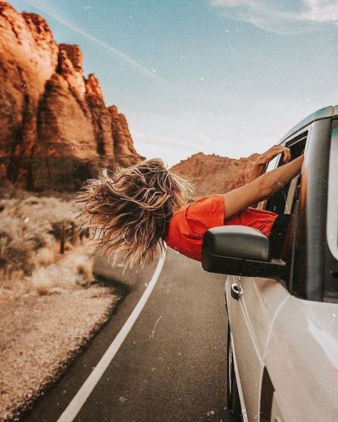 Road trip! Shooting Couple, Desert Road, Travel Inspo, Oh The Places Youll Go, Inspirational Pictures, Photo Instagram, Photography Inspo, Travel Aesthetic, The Window