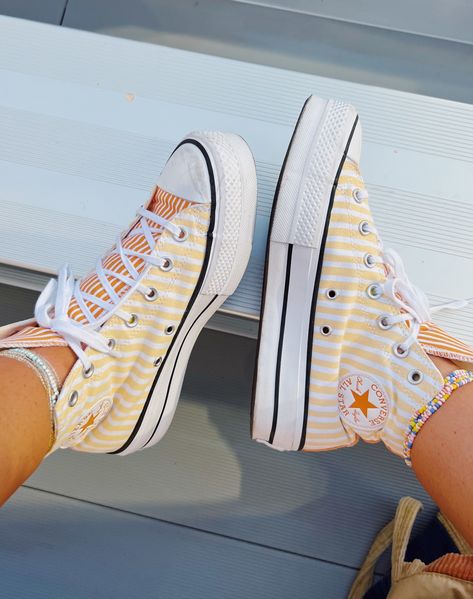 Boty Converse, Summer Converse, Cute Converse Shoes, Cute Converse, Chuck Taylor All Star Lift, Preppy Shoes, Pretty Shoes Sneakers, Cute Nike Shoes, Cute Sneakers