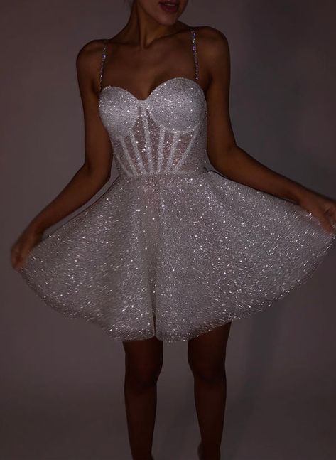 A-Line Sweetheart Short/Mini Sequined Homecoming Dress - Missacc Seraphina Collection, Wedding Dresses Short, Sparkly Shorts, Mini Prom Dresses, Wedding Dress Sequin, Prom Dress Inspiration, Pretty Prom Dresses, Lace Homecoming Dresses, Sweet 16 Dresses